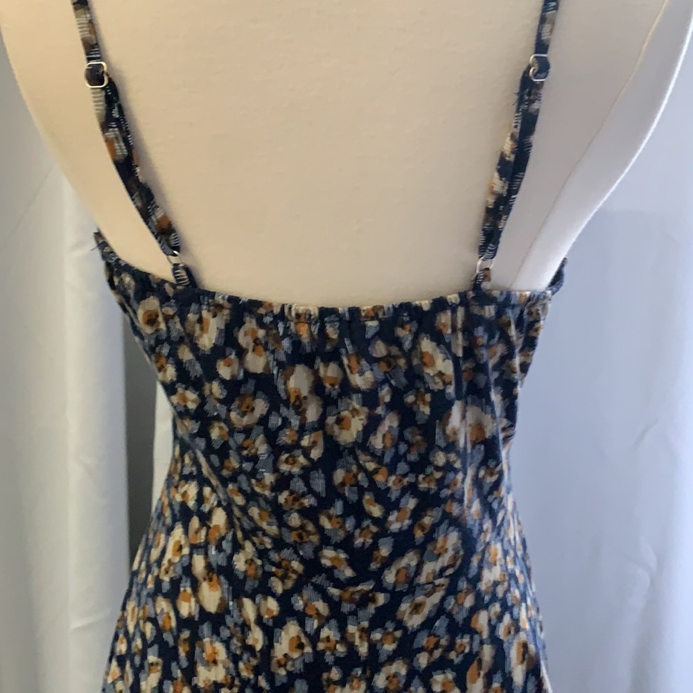 Sundress - Picture 4 of 7